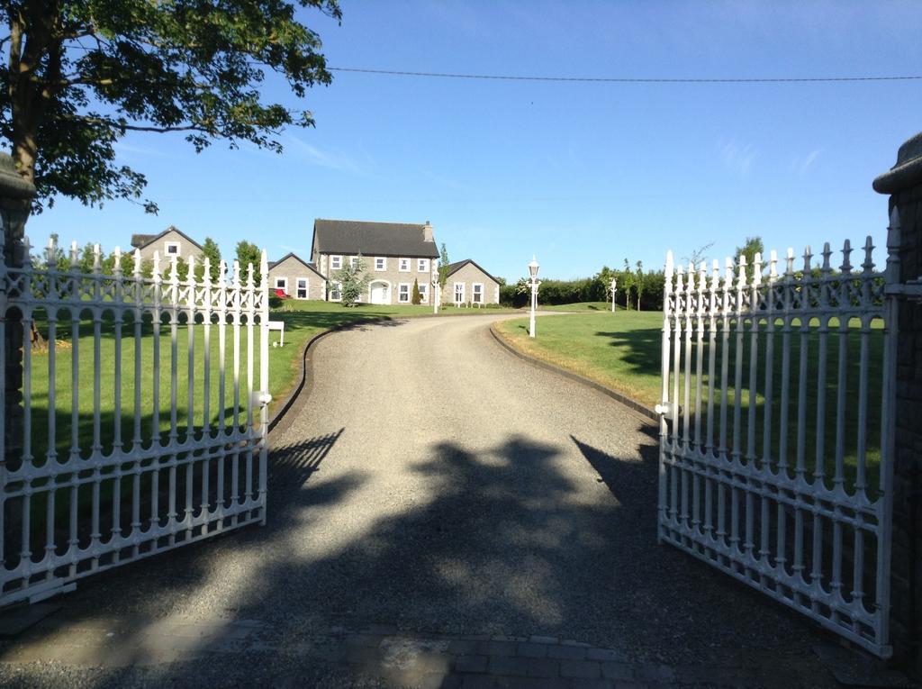 Deeside Manor Bed & Breakfast Stabannan Eksteriør bilde